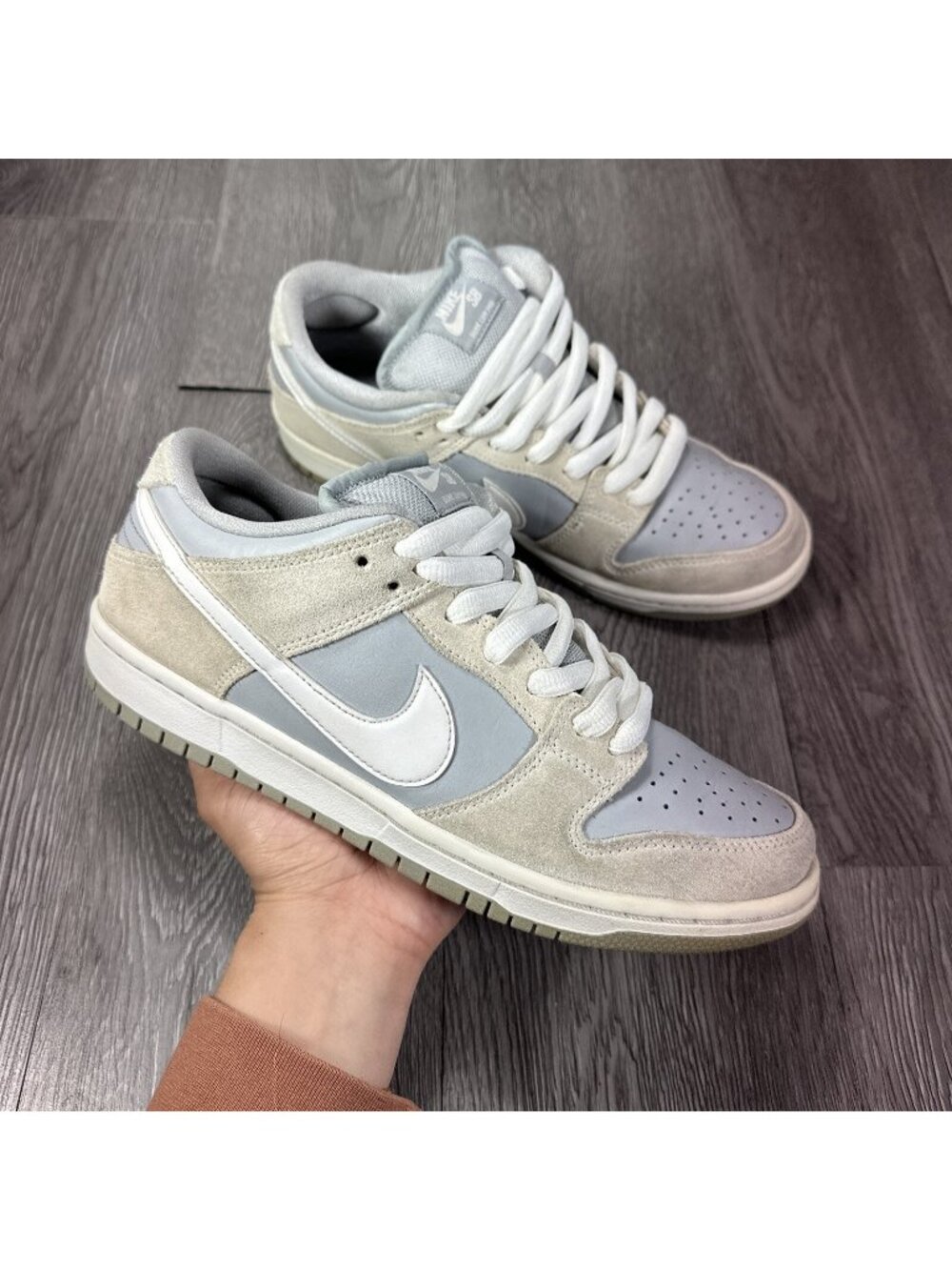 Nike SB Dunk Low Summit White 2018 Men 8/ Women 9.5 Sneakers Skate Shoes